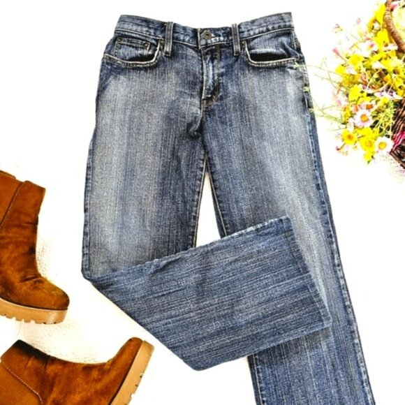 Guess Women's Jeans Size 29 Blue Denim Straight Leg Stretch Classic Casual - Picture 2 of 16